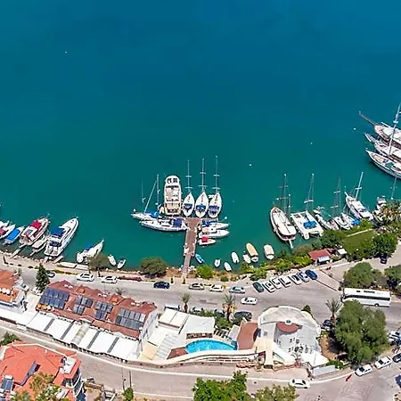 Hotel Atapark 4*